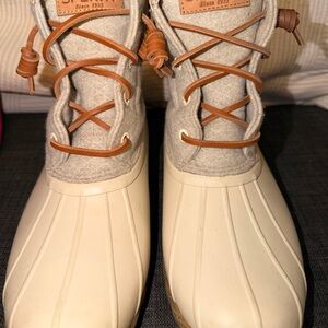 Sperry Cream and Tan Duck Boots
